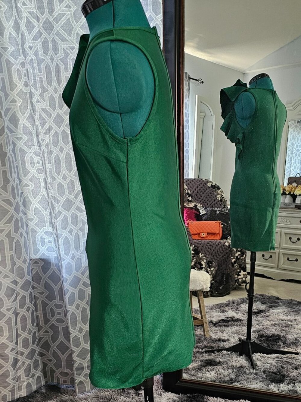 Wow Couture Green Ruffle‑Shoulder Bodycon Dress – Size L - Picture 2 of 7